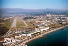 Thales Alenia Space, site d'assemblage de Cannes (Alpes-Maritimes)