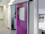 Porte automatique étanche pour salle stérile