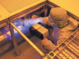 Vérification post-décontamination particulaire à la lampe UV en classe ISO 5